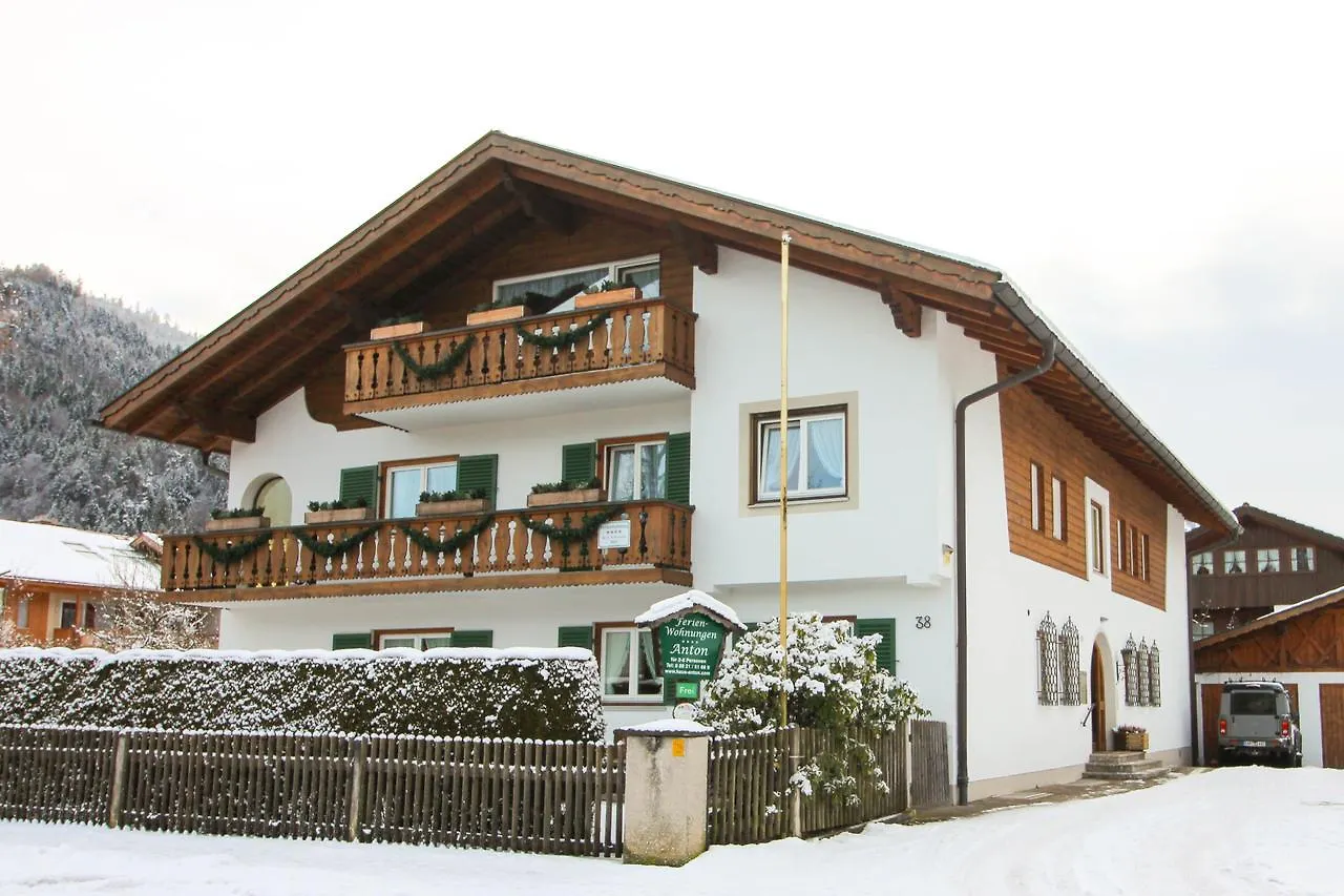 Apartment Apartments- Und Ferienhaus Anton Garmisch-Partenkirchen