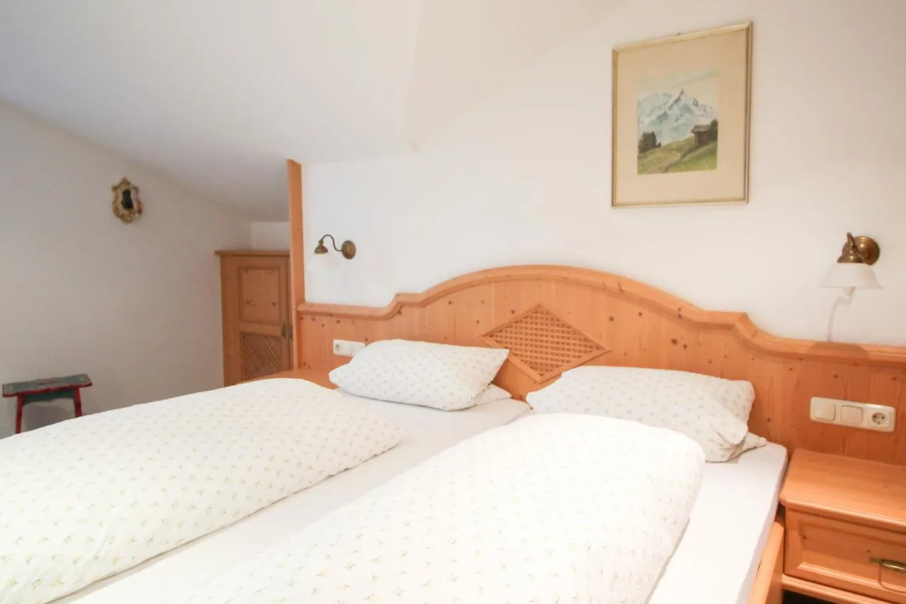 Apartments- Und Ferienhaus Anton Garmisch-Partenkirchen Apartment