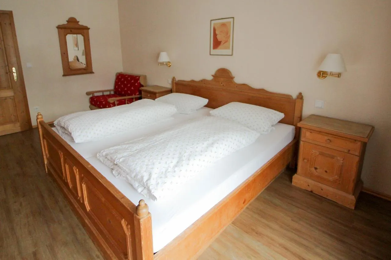 Apartments- Und Ferienhaus Anton Garmisch-Partenkirchen