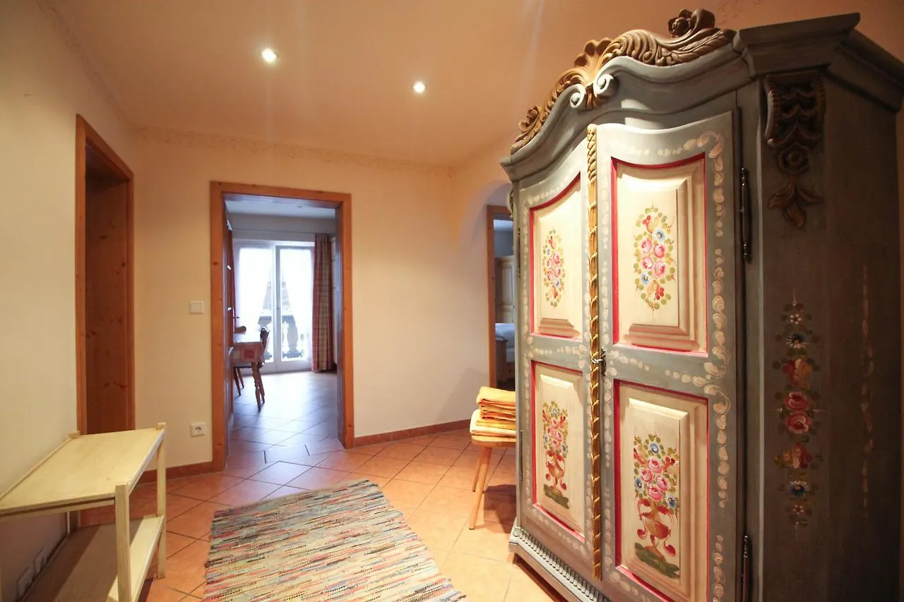 Apartments- Und Ferienhaus Anton Garmisch-Partenkirchen 0*,