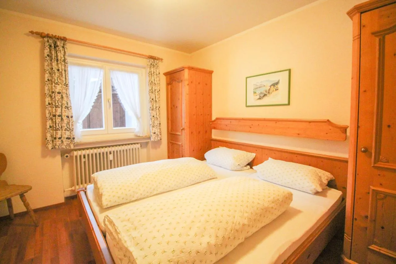 Apartment Apartments- Und Ferienhaus Anton Garmisch-Partenkirchen